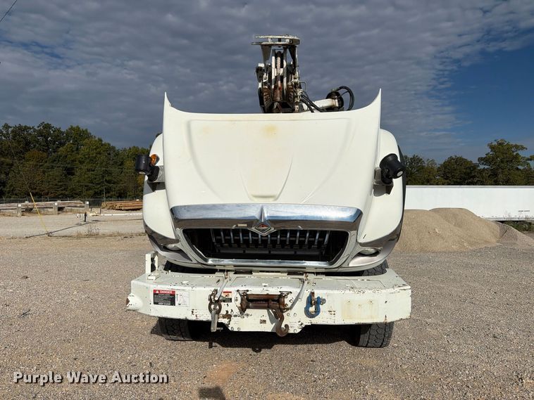 image for item FP3545 2011 International Workstar 7600 digger derrick truck