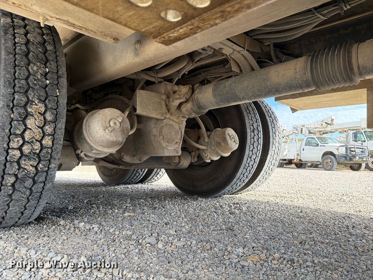 image for item FP3545 2011 International Workstar 7600 digger derrick truck