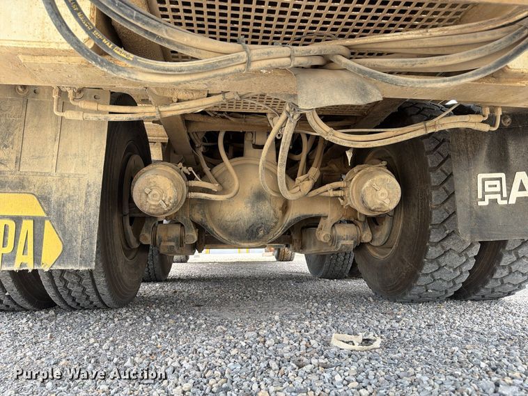 image for item FP3545 2011 International Workstar 7600 digger derrick truck