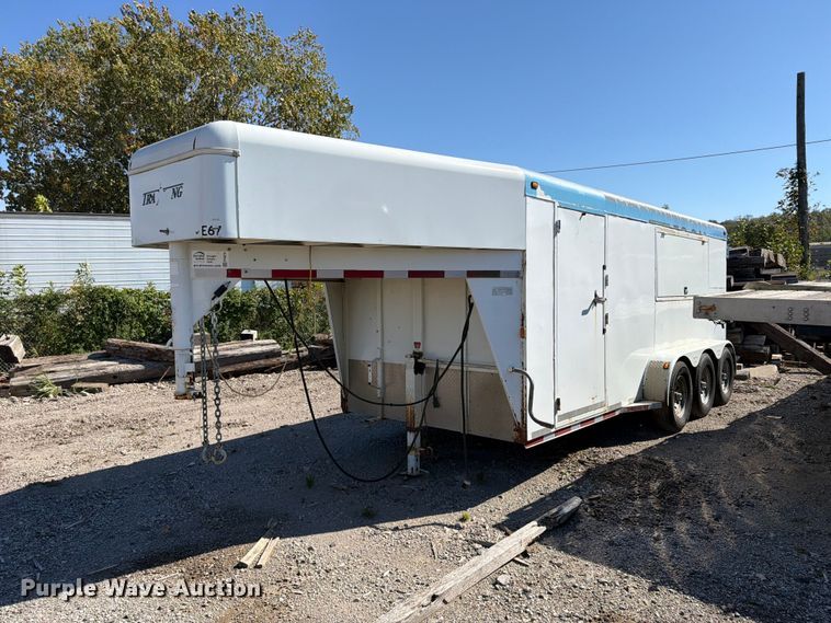 image for item FP4079 2010 Travalum lube trailer
