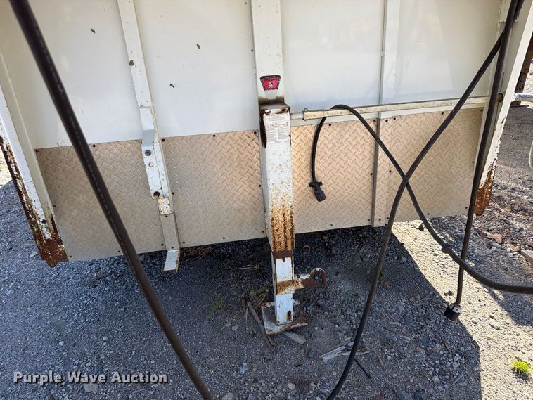 image for item FP4079 2010 Travalum lube trailer