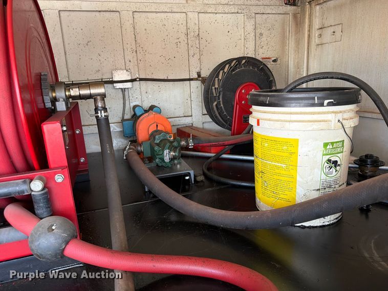 image for item FP4079 2010 Travalum lube trailer