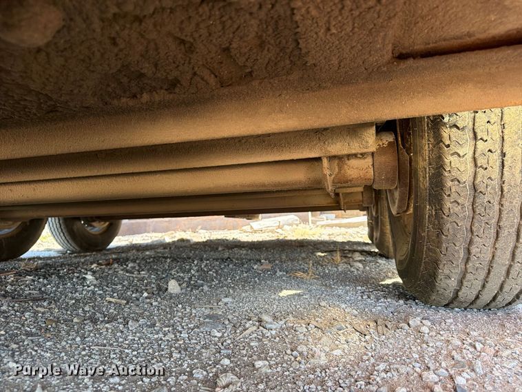 image for item FP4079 2010 Travalum lube trailer