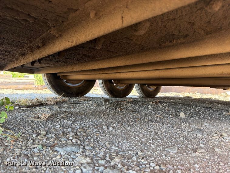 image for item FP4079 2010 Travalum lube trailer
