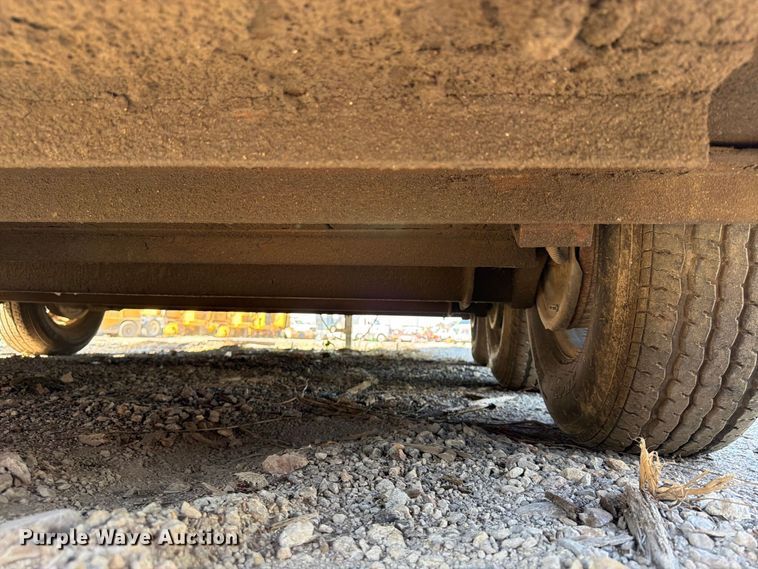 image for item FP4079 2010 Travalum lube trailer