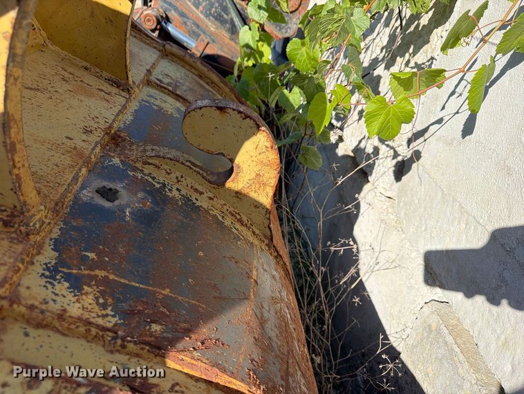 image for item FP4082 CH excavator bucket
