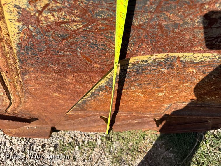 image for item FP4082 CH excavator bucket
