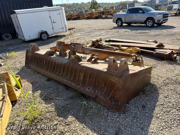 image for item FP4083 Caterpillar D9H blade