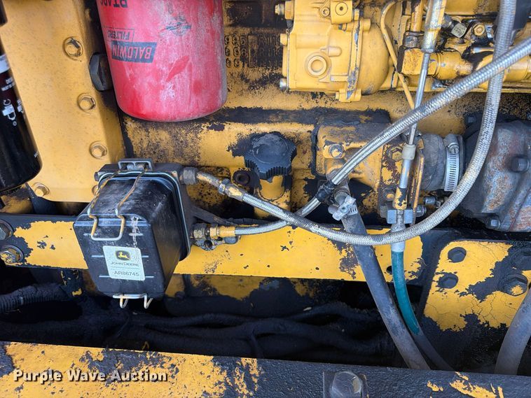 image for item FP4092 1994 John Deere 770B motor grader