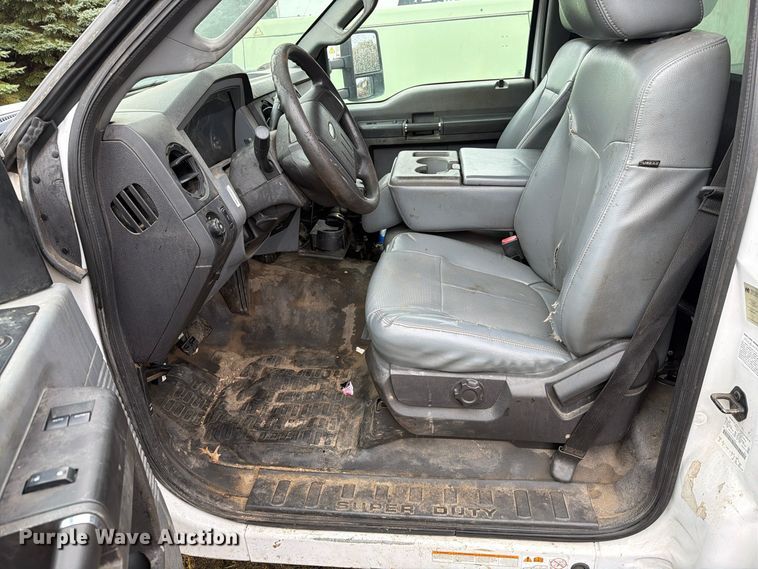 image for item FT5000 2014 Ford F550 box truck