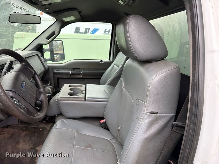 image for item FT5000 2014 Ford F550 box truck
