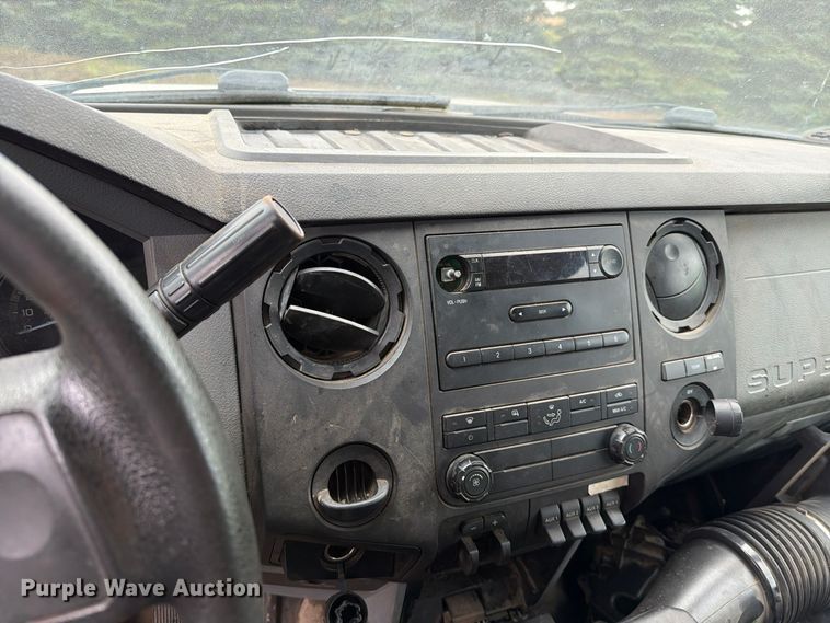 image for item FT5000 2014 Ford F550 box truck