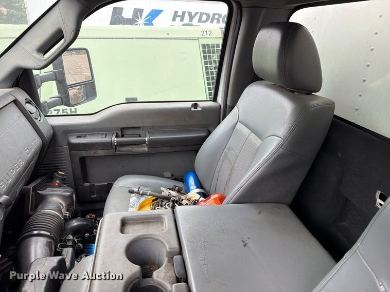 image for item FT5000 2014 Ford F550 box truck