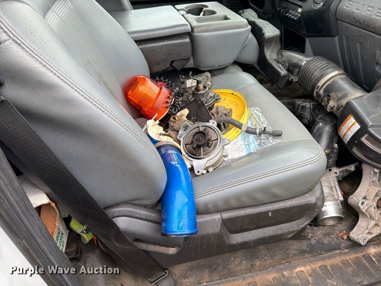 image for item FT5000 2014 Ford F550 box truck