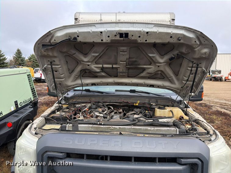image for item FT5000 2014 Ford F550 box truck