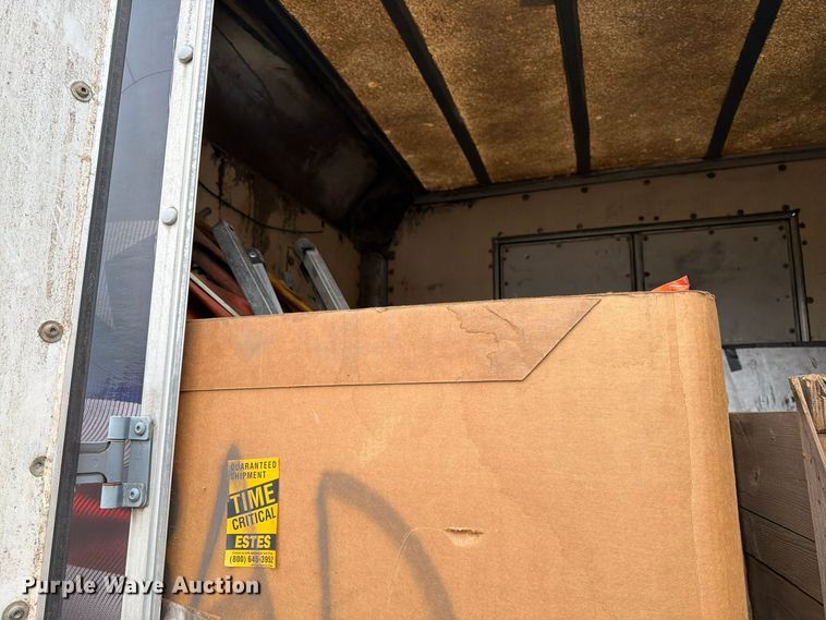 image for item FT5002 2000 Ford F650 Super Duty box truck
