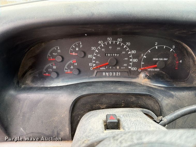 image for item FT5002 2000 Ford F650 Super Duty box truck