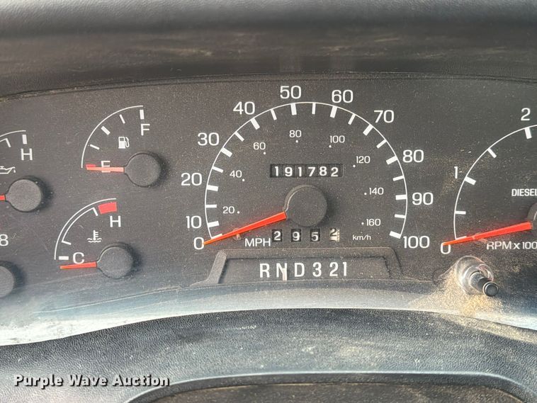 image for item FT5002 2000 Ford F650 Super Duty box truck