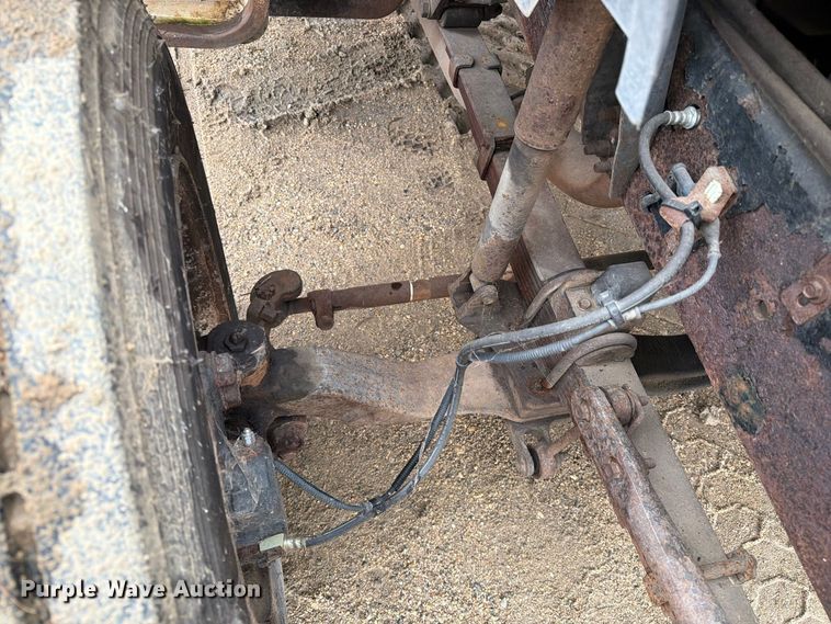 image for item FT5002 2000 Ford F650 Super Duty box truck