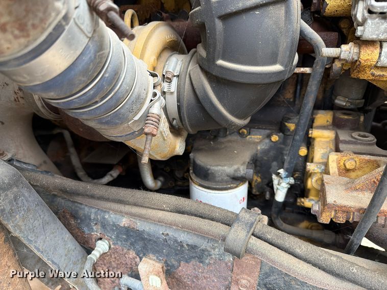image for item FT5002 2000 Ford F650 Super Duty box truck