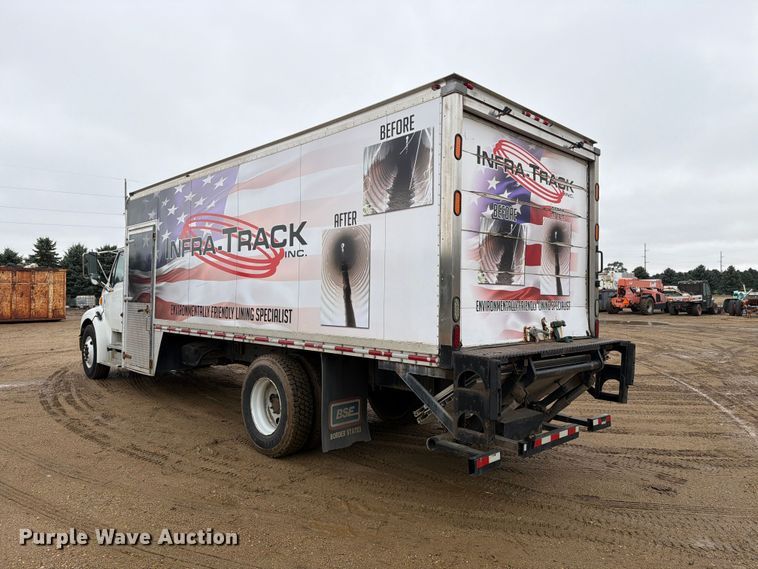 image for item FT5003 2006 Sterling Truck Acterra box truck