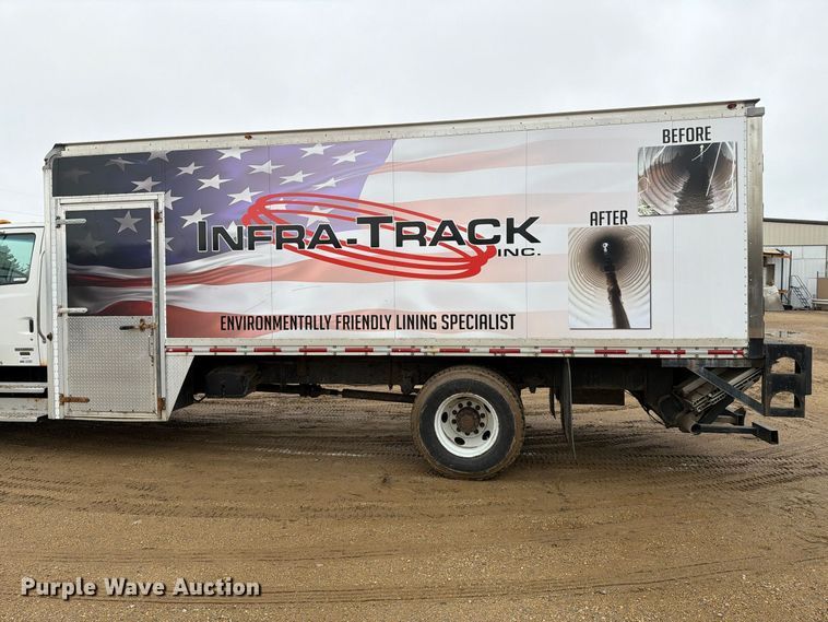 image for item FT5003 2006 Sterling Truck Acterra box truck