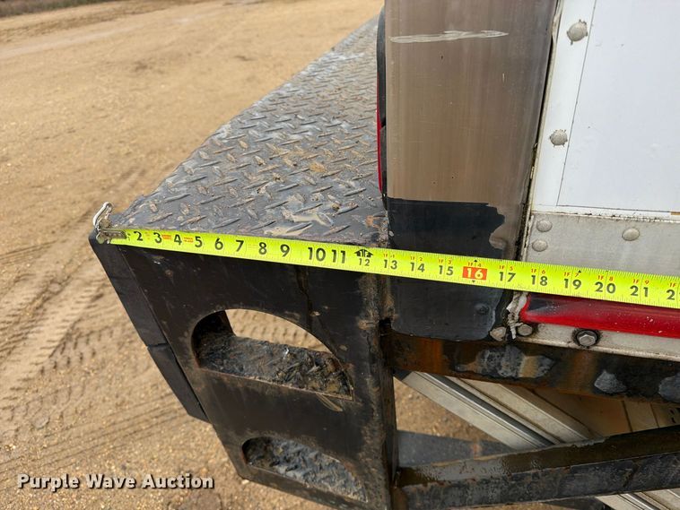 image for item FT5003 2006 Sterling Truck Acterra box truck