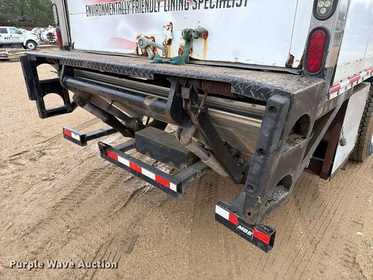 image for item FT5003 2006 Sterling Truck Acterra box truck