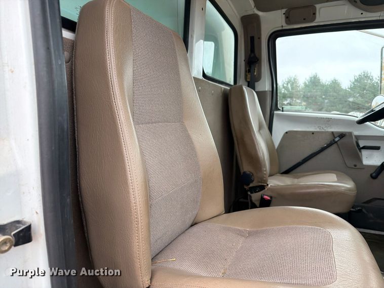 image for item FT5003 2006 Sterling Truck Acterra box truck