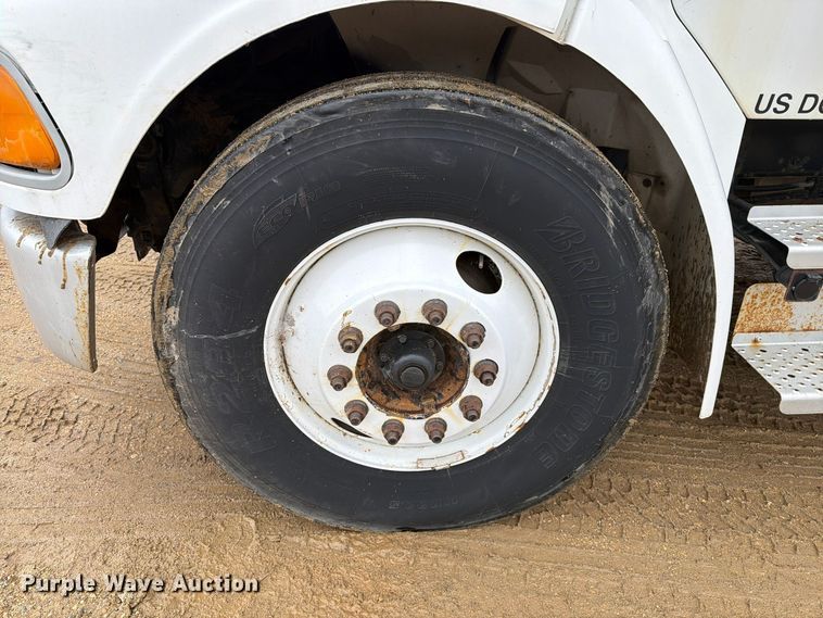 image for item FT5003 2006 Sterling Truck Acterra box truck