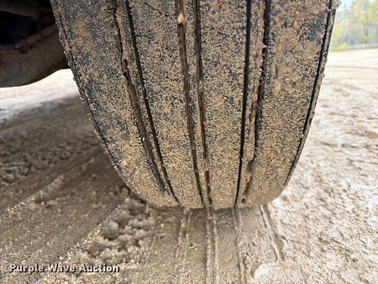 image for item FT5003 2006 Sterling Truck Acterra box truck