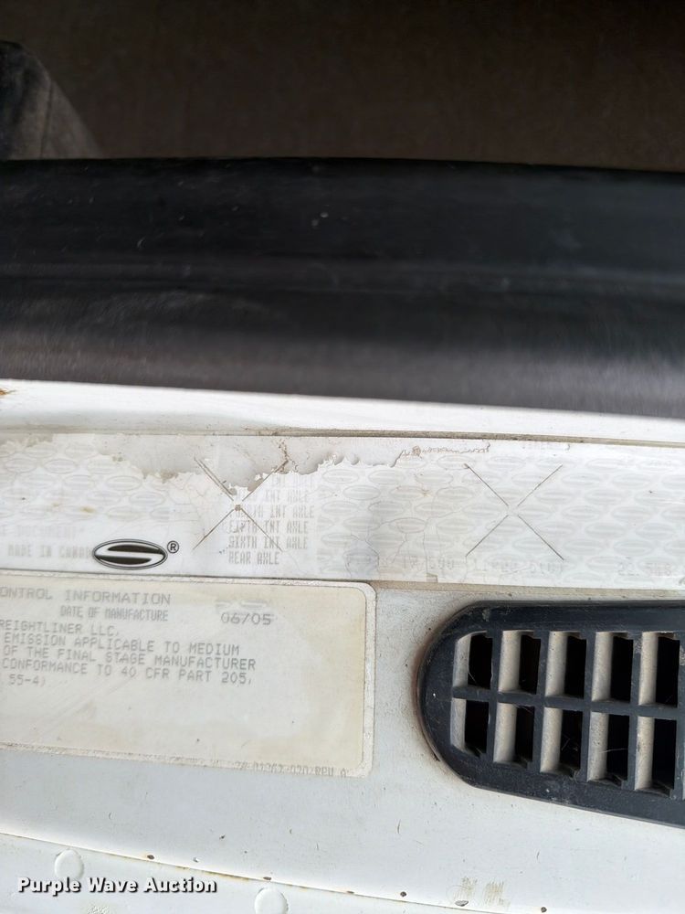 image for item FT5003 2006 Sterling Truck Acterra box truck