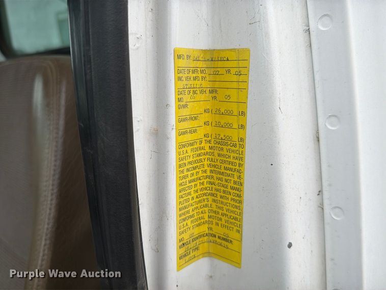 image for item FT5003 2006 Sterling Truck Acterra box truck
