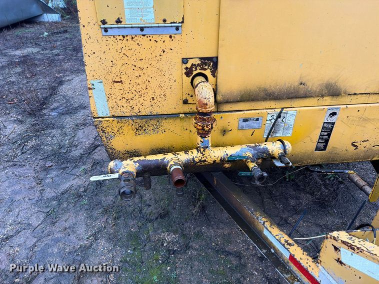 image for item FT5004 Sullair 750 DTQ JD GOVT air compressor