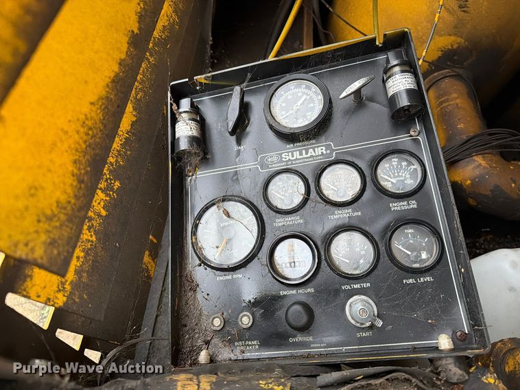 image for item FT5004 Sullair 750 DTQ JD GOVT air compressor