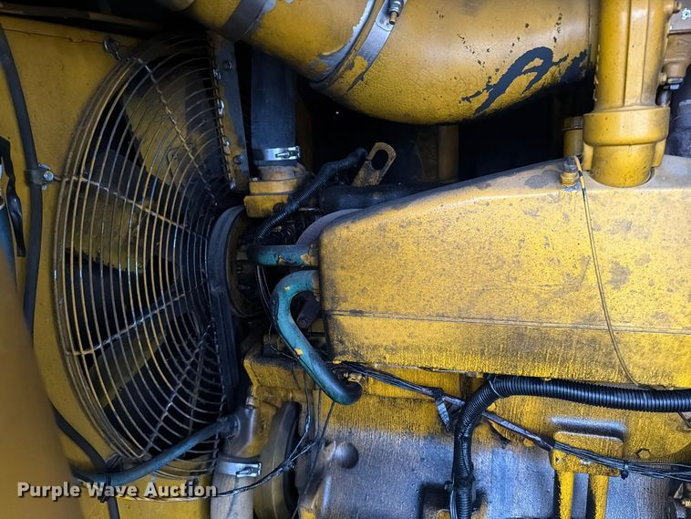 image for item FT5004 Sullair 750 DTQ JD GOVT air compressor