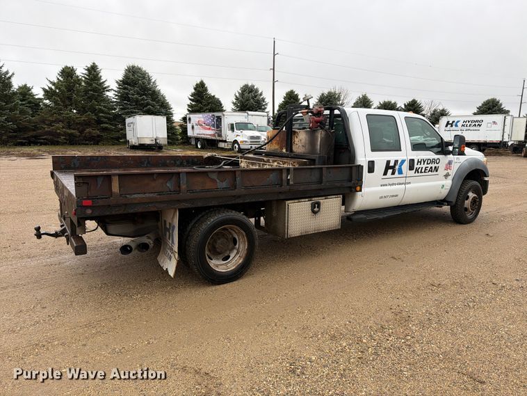 image for item FT5006 2011 Ford F550 flatbed truck