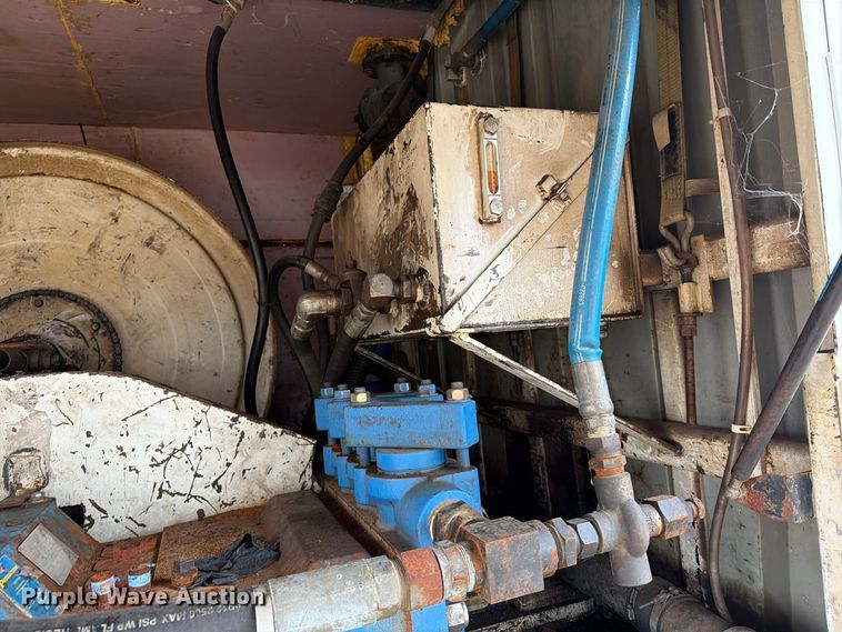 image for item FT5008 2001 International 4900 sewer jetter truck