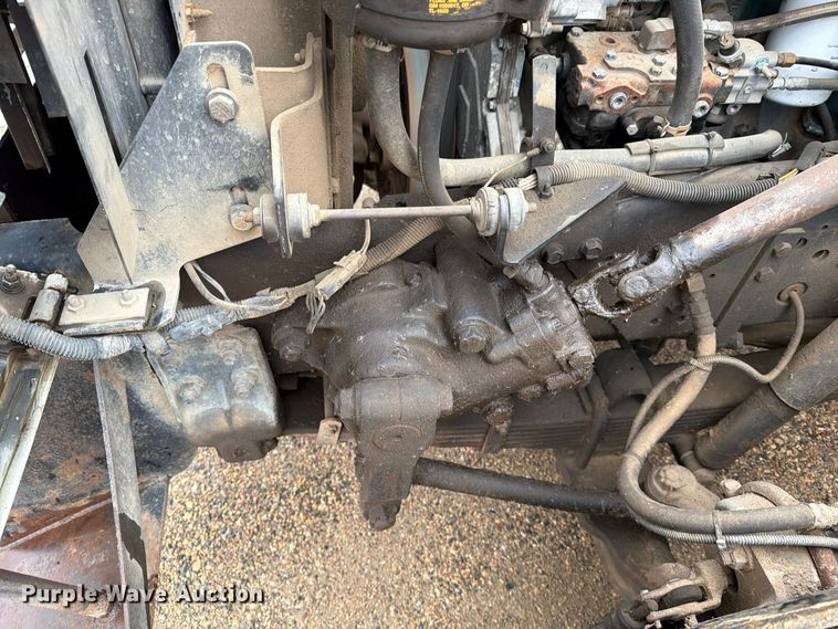 image for item FT5008 2001 International 4900 sewer jetter truck