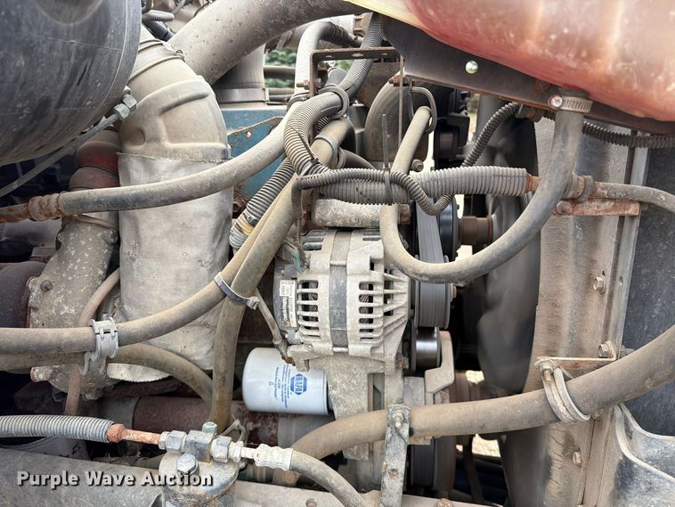 image for item FT5008 2001 International 4900 sewer jetter truck