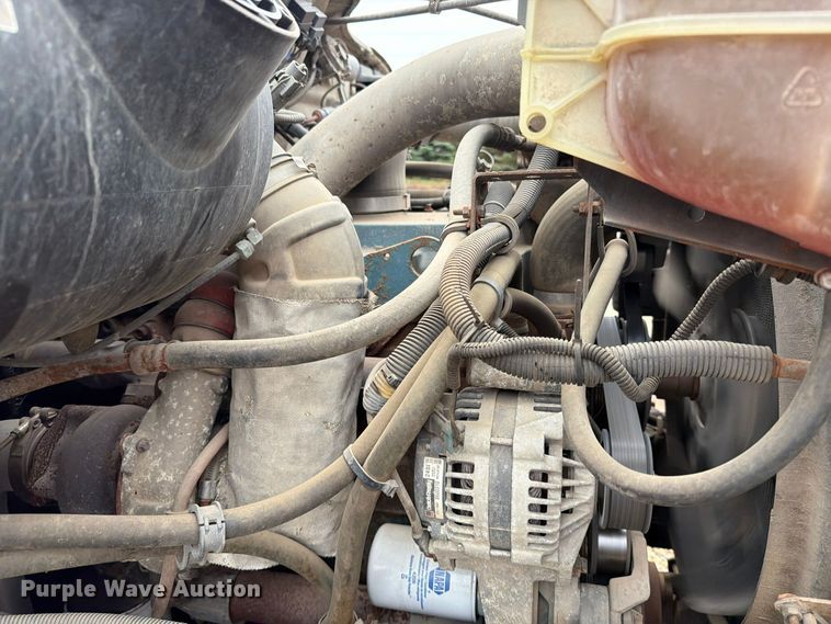 image for item FT5008 2001 International 4900 sewer jetter truck