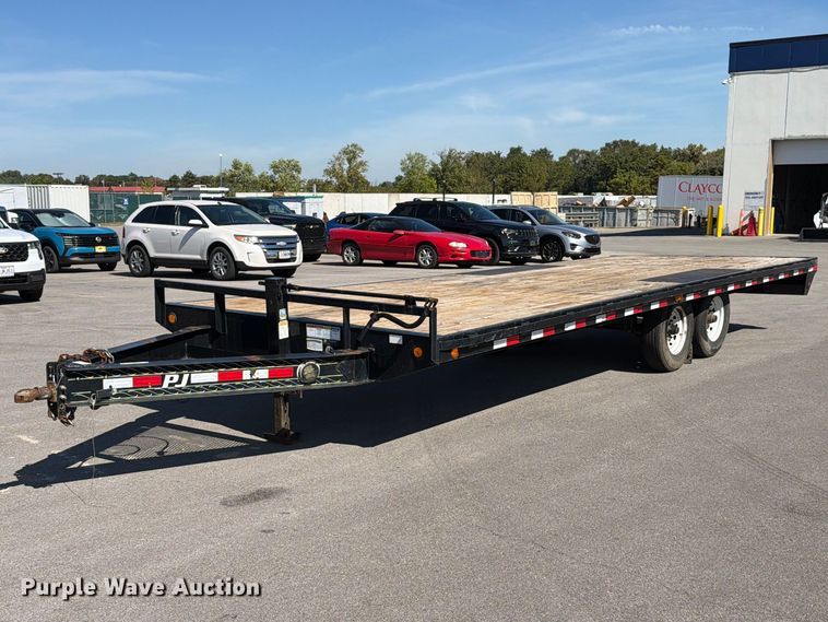 image for item FT6402 2020 PJ Trailer Manufacturer Deckover F8242 flatbed trailer