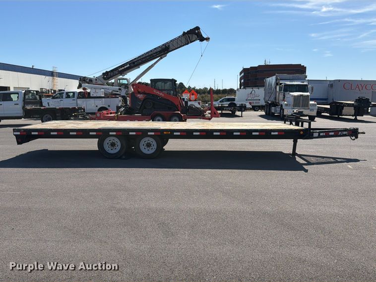 image for item FT6402 2020 PJ Trailer Manufacturer Deckover F8242 flatbed trailer