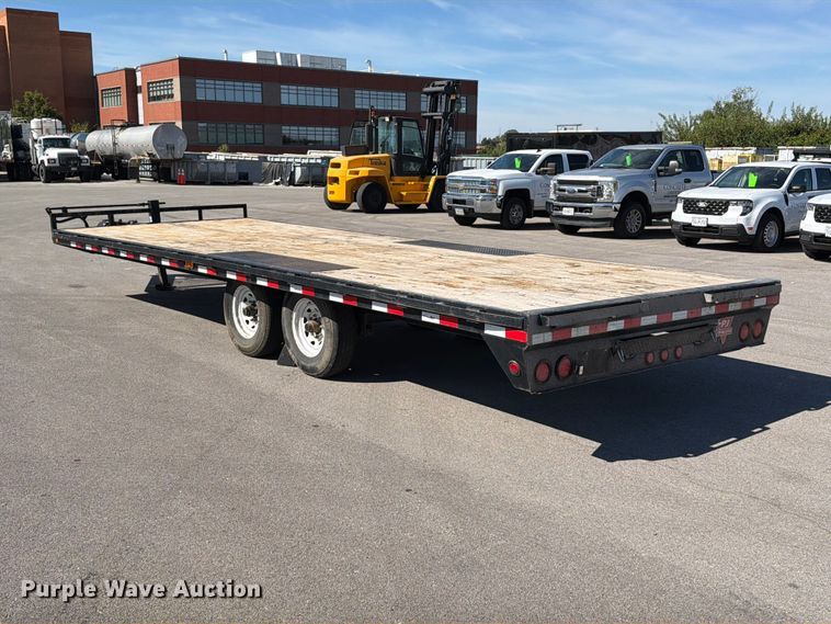 image for item FT6402 2020 PJ Trailer Manufacturer Deckover F8242 flatbed trailer