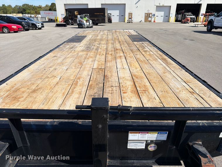 image for item FT6402 2020 PJ Trailer Manufacturer Deckover F8242 flatbed trailer