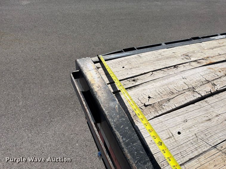 image for item FT6402 2020 PJ Trailer Manufacturer Deckover F8242 flatbed trailer