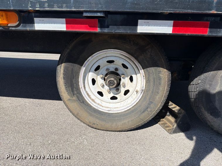 image for item FT6402 2020 PJ Trailer Manufacturer Deckover F8242 flatbed trailer