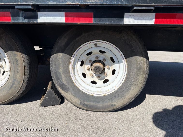 image for item FT6402 2020 PJ Trailer Manufacturer Deckover F8242 flatbed trailer
