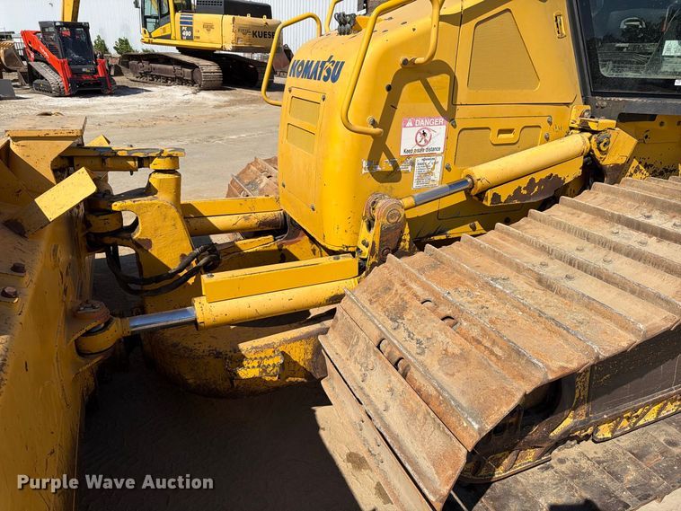 image for item FT6476 2013 Komatsu D61PX-23 dozer