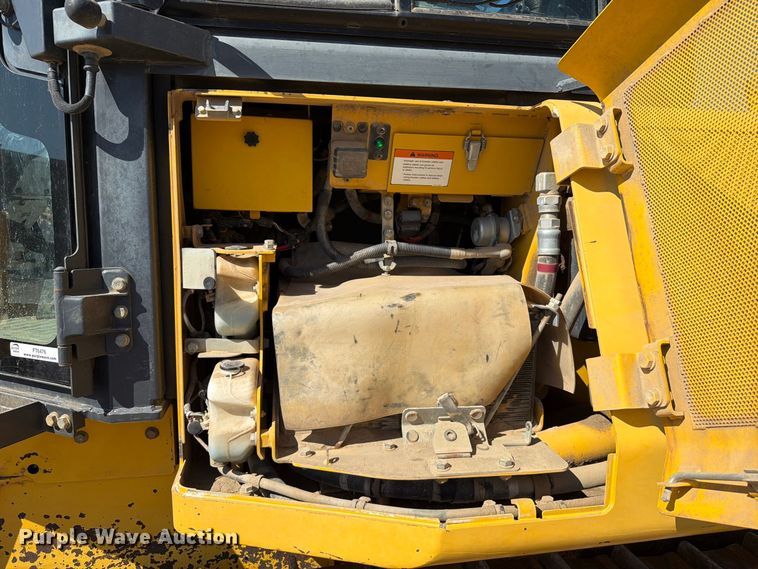 image for item FT6476 2013 Komatsu D61PX-23 dozer